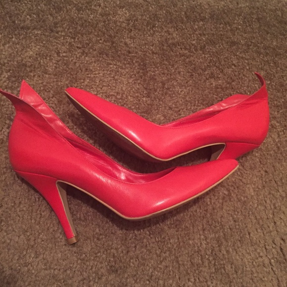 Jessica Simpson Heels Size 7.5 - Picture 4 of 7